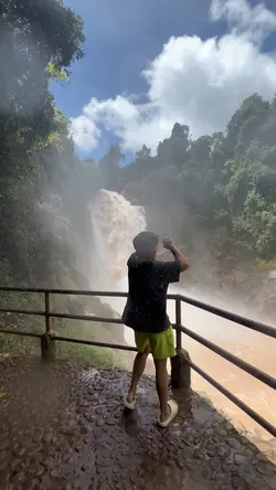 น้ำตกเหวนรก 💦🌳