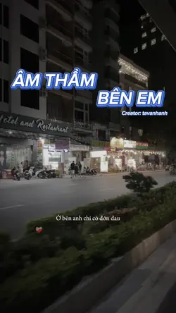 Âm Thầm Bên Em