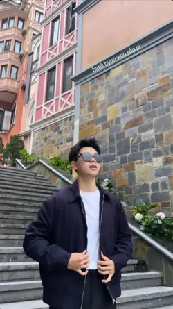 ngày mai có bất ngờ