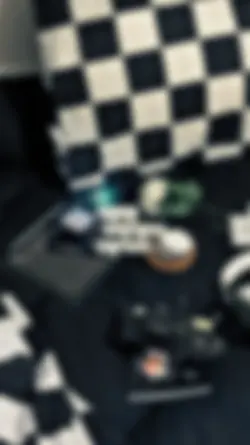 VERSI BLUR