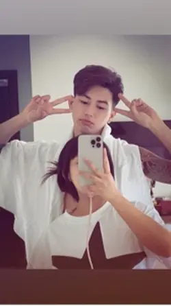 Mẫu 1 ảnh hot