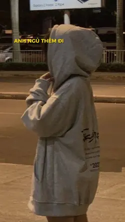 Anh ngủ thêm đi