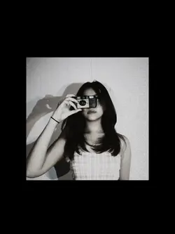 B&W aesthetic 