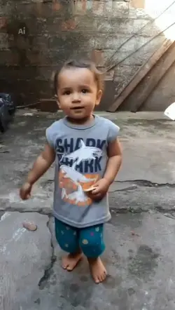 bebê dançando