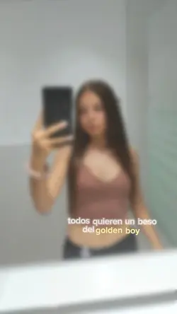 Beso del golden boy