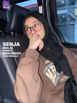 senja mulai membiru