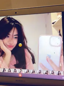 emoji bisa dihapus 