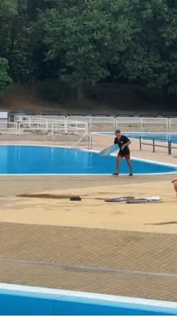 Pool slomotion