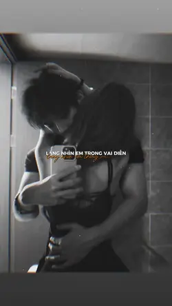 Lặng nhìn em đang…