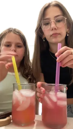 Strawberry açaí at 🏡