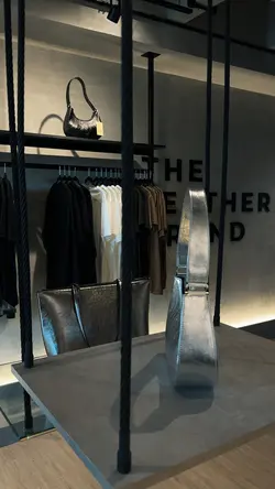 RECORRIDO POR TIENDA