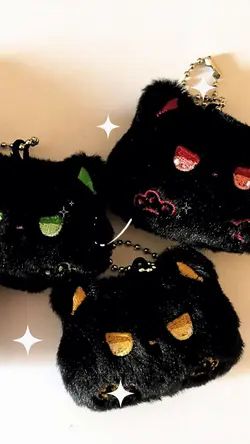 Black cat keychain