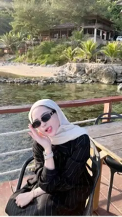Kaka lirik adek