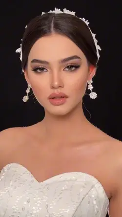 MAKE UP 