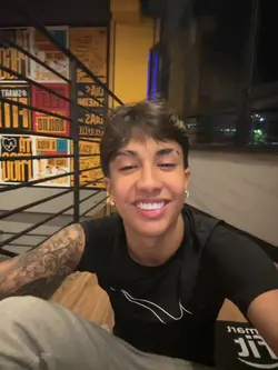 ela é mãe solteira