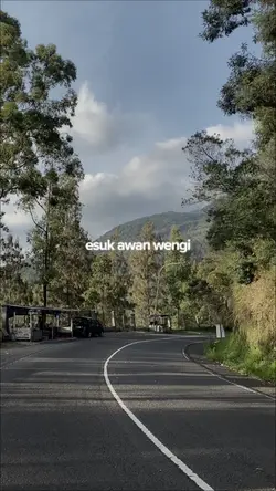 Esuk awan wengi 