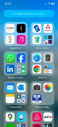 Iphone, 2024...