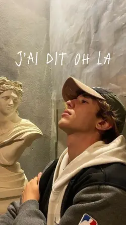 QUAND ELLE SOURIT 