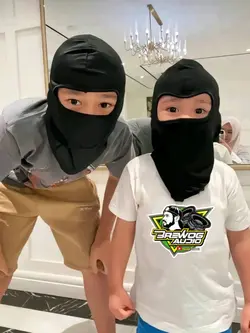 Ganti logo kalian