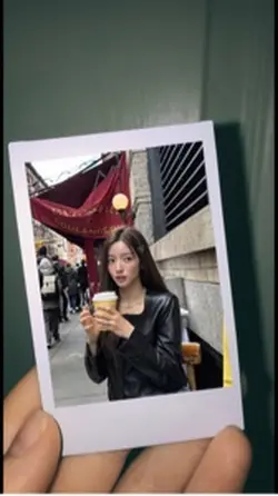 POLAROID AESTHETIC 