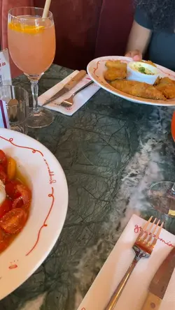 to do at the restaur