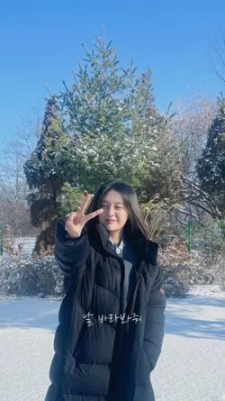 2 ảnh+ màu lyrics