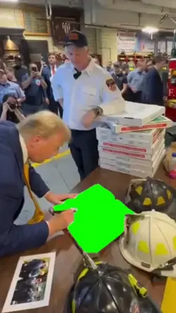 trump signing 