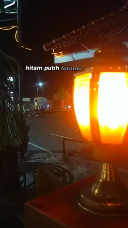 HITAM PUTIH FOTOMU 