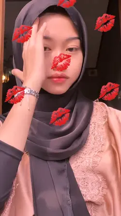 boomerang bibir