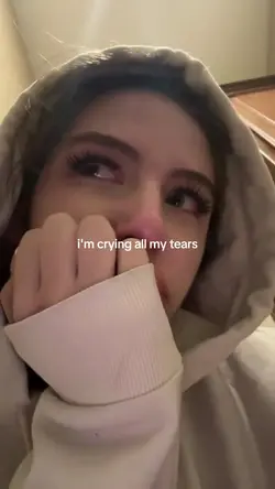 im crying all my 