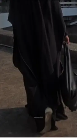 me and my abaya🫶