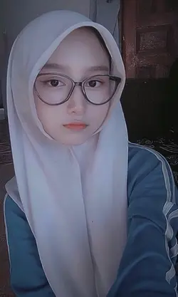 ORANG BERKARYA