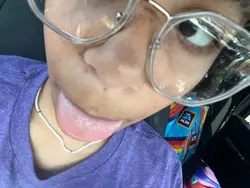 😝
