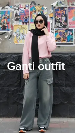 ganti outfit 