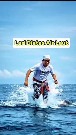 lari diatas Air laut