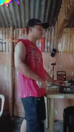 Nagtitiktok sa gilid