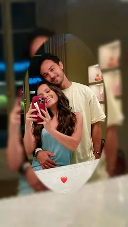 casal foto espelho