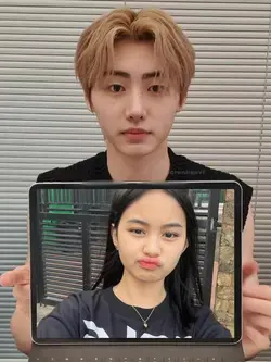 versi foto 