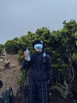 kacamata renang biru