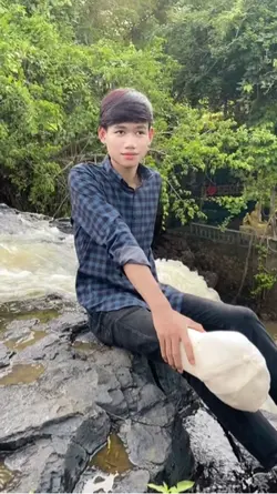 ចង់ដើរលេងគ្រប់ទីកន្លែង🍃🌷🌷