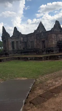 ปราสาท