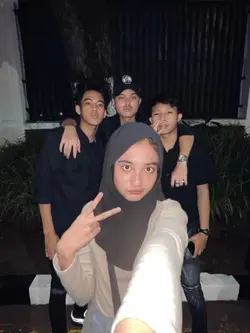 Foto Bareng Cewe