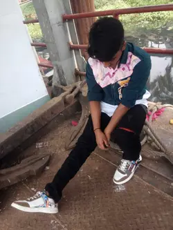 এত অভিনয় করো কেন 