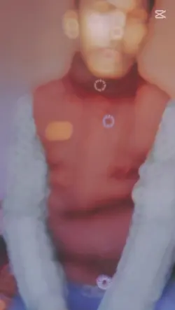 apney pasindi ladki 