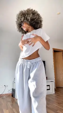 Chanel dance 