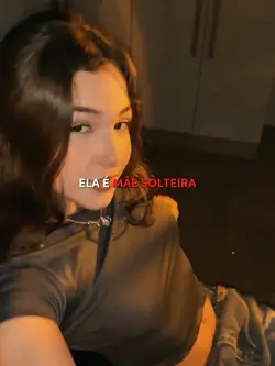Ela é mãe solteira 