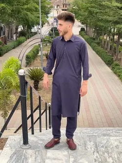 Hussain janay