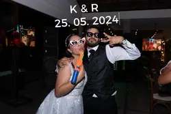 Fiesta con lentes 