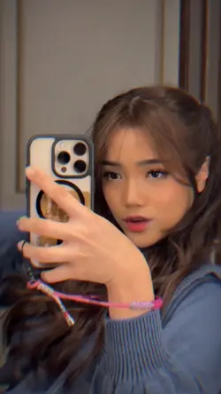 PANDANG PERTAMA LIAT