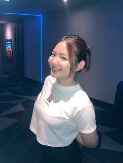 4 p